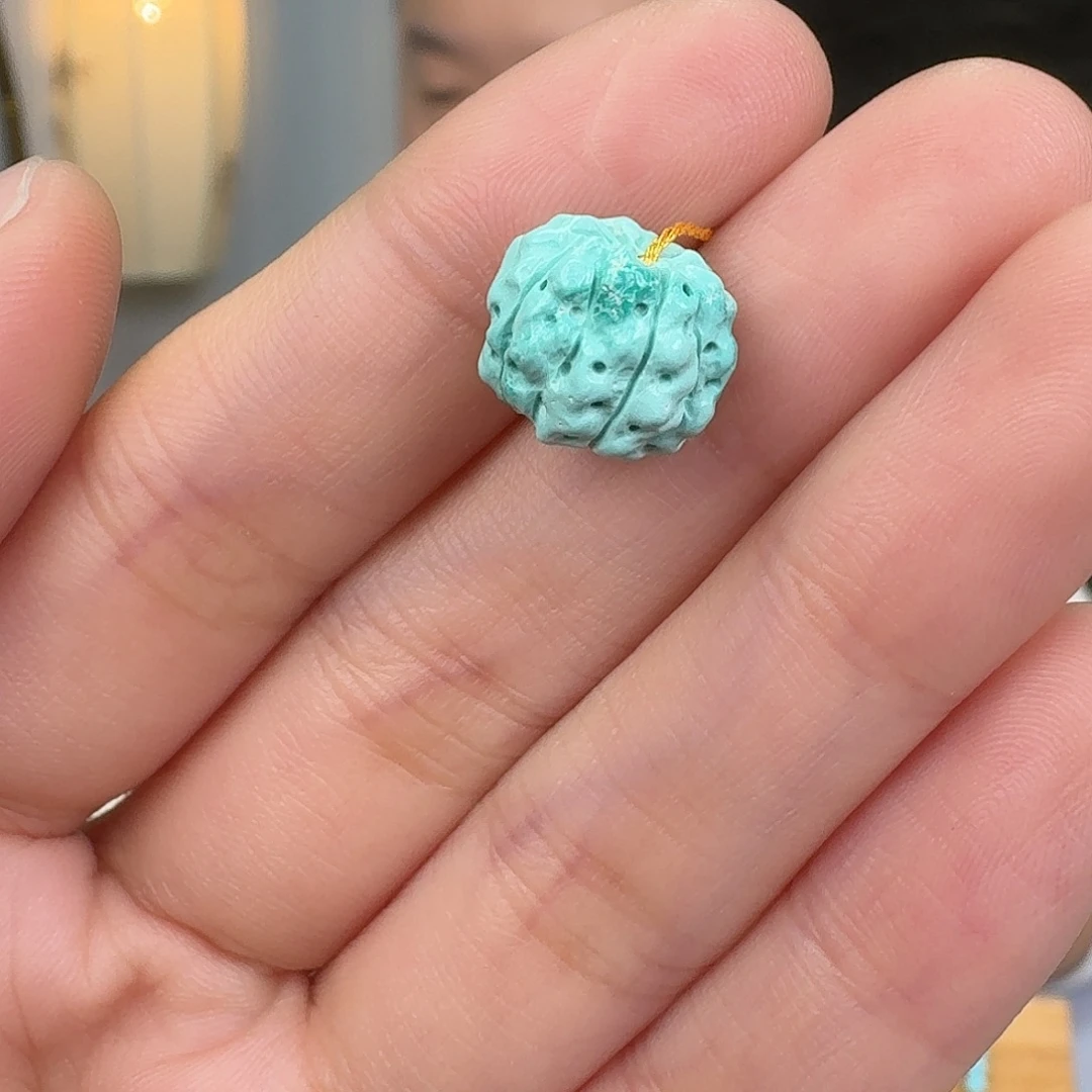 绿松石未镶嵌挂件