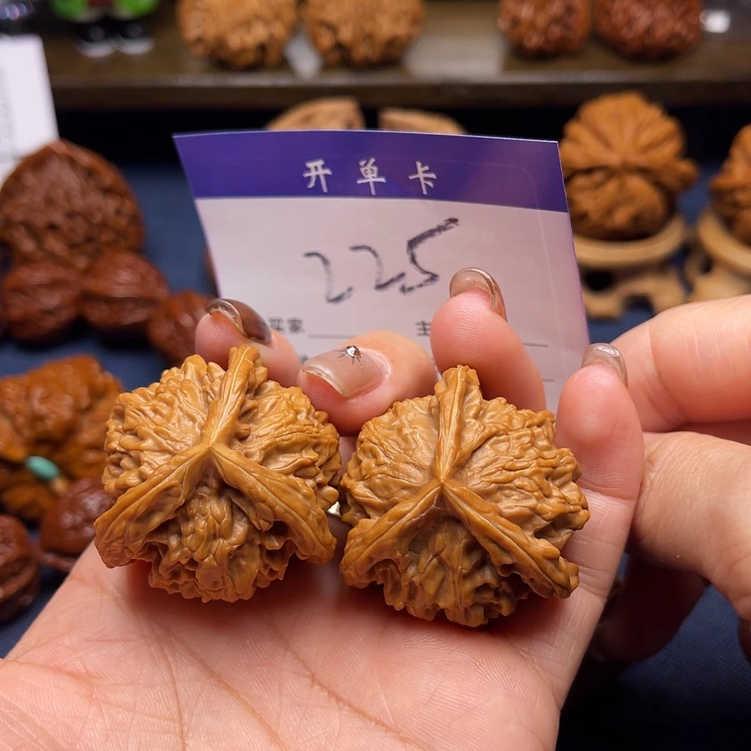 吊坠文玩核桃盘山三棱38