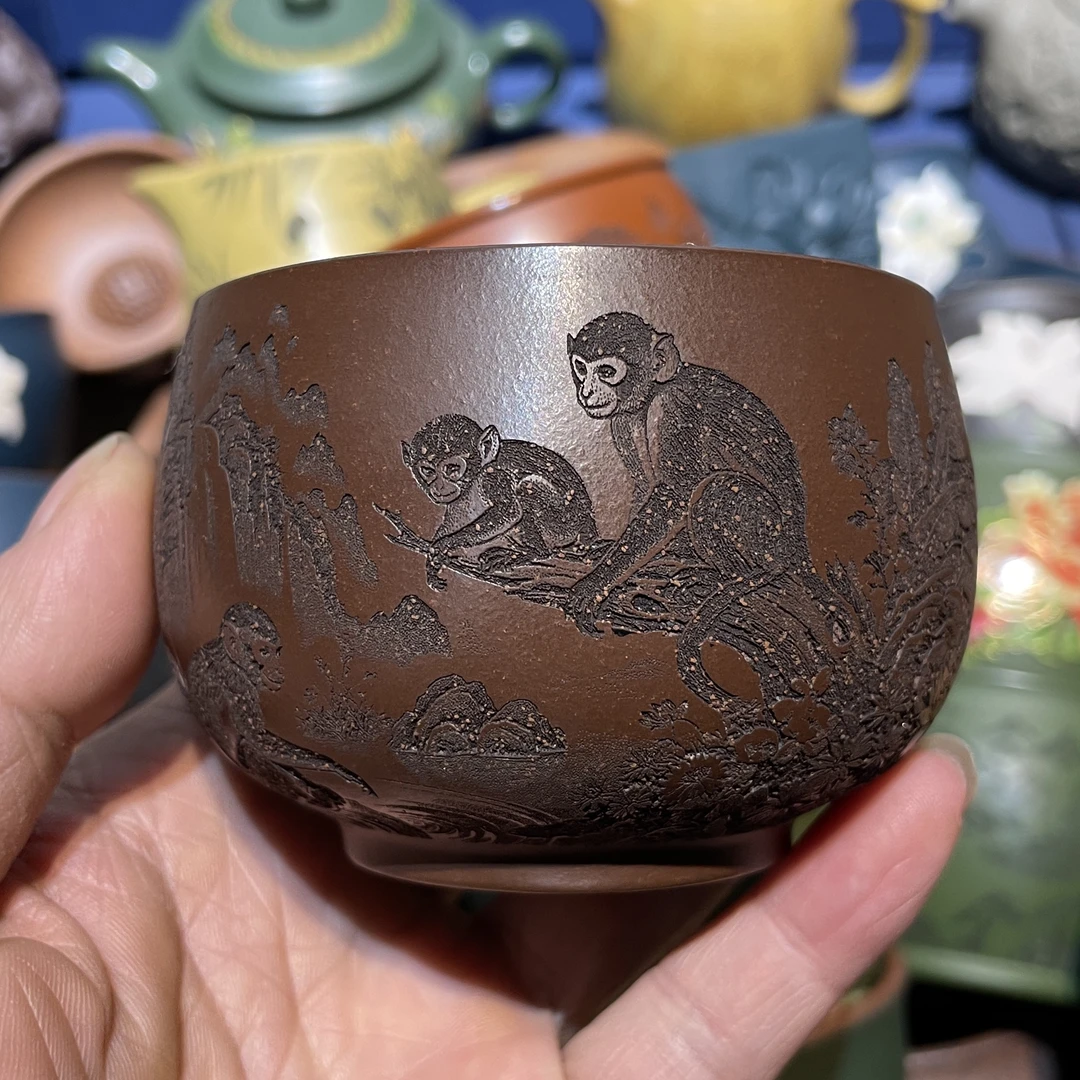 宜兴紫砂紫泥刻绘生肖猴子主人杯高档茶杯容量140毫升