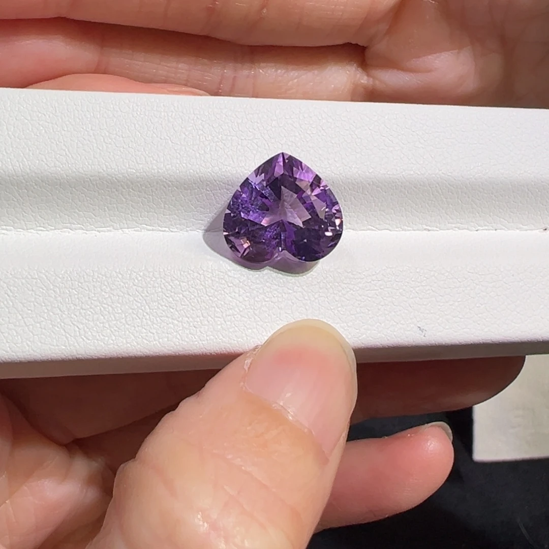 未镶嵌紫晶珠宝半成品6.76ct紫玉晶干净