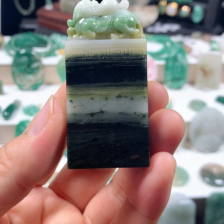 未镶嵌独山玉颈饰