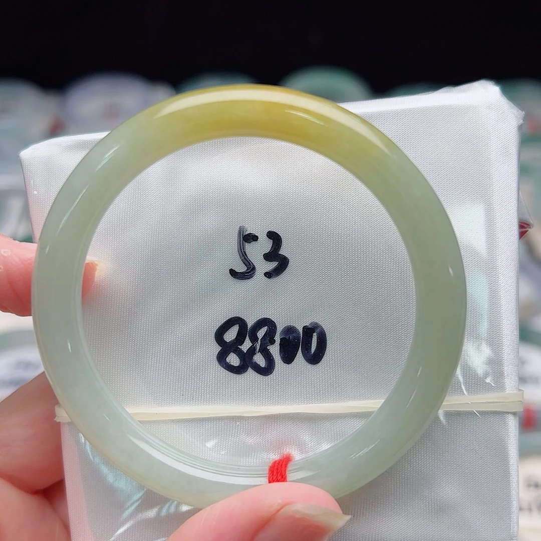 翡翠手镯（圆镯）未镶嵌