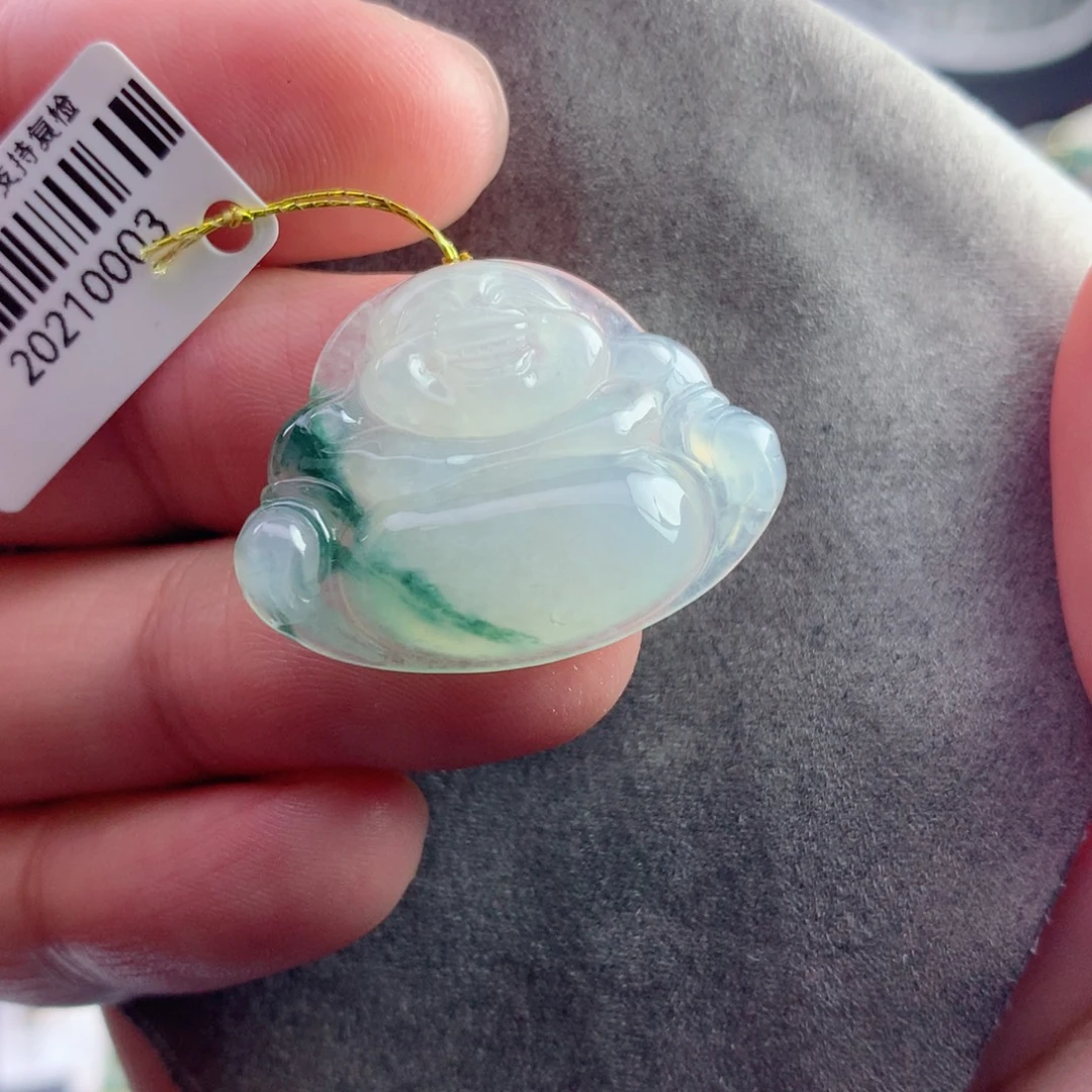 翡翠未镶嵌颈饰佛公