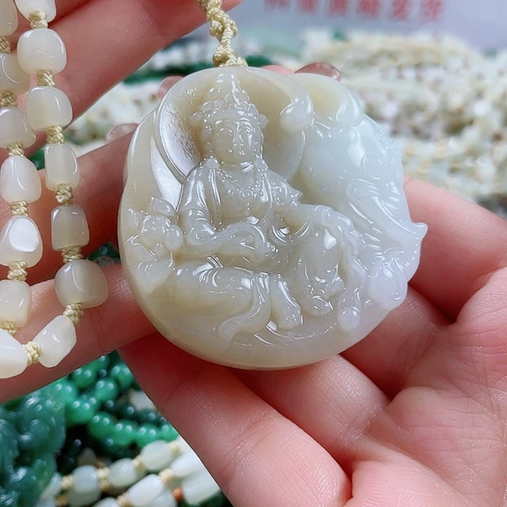 颈饰未镶嵌和田玉