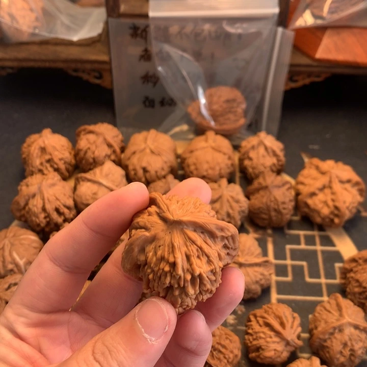 ▲***゛把件文玩核桃四座楼