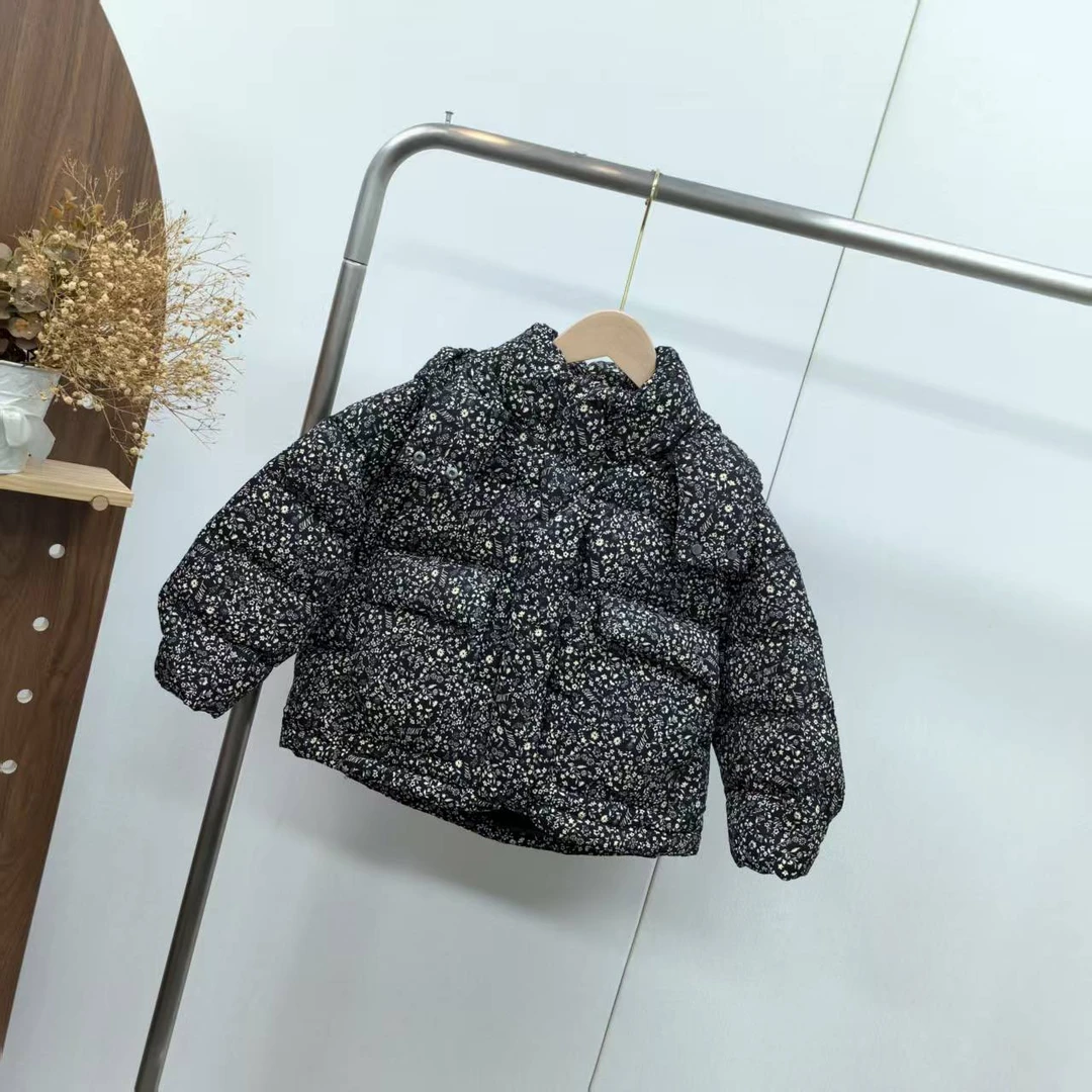 【4080A】黑底白花碎花羽绒服A0-6