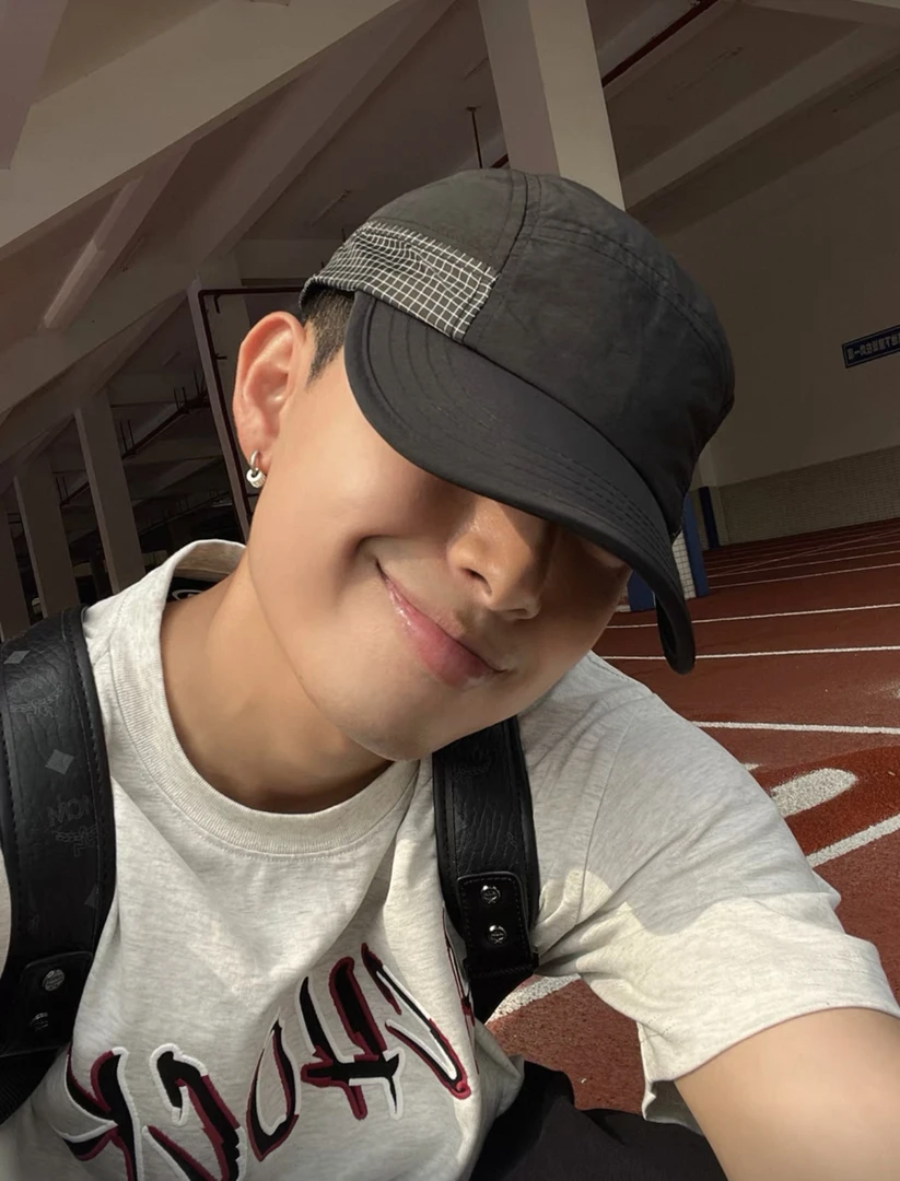 卷边男鸭舌帽极简帽子ins透气城市游牧风 情侣款