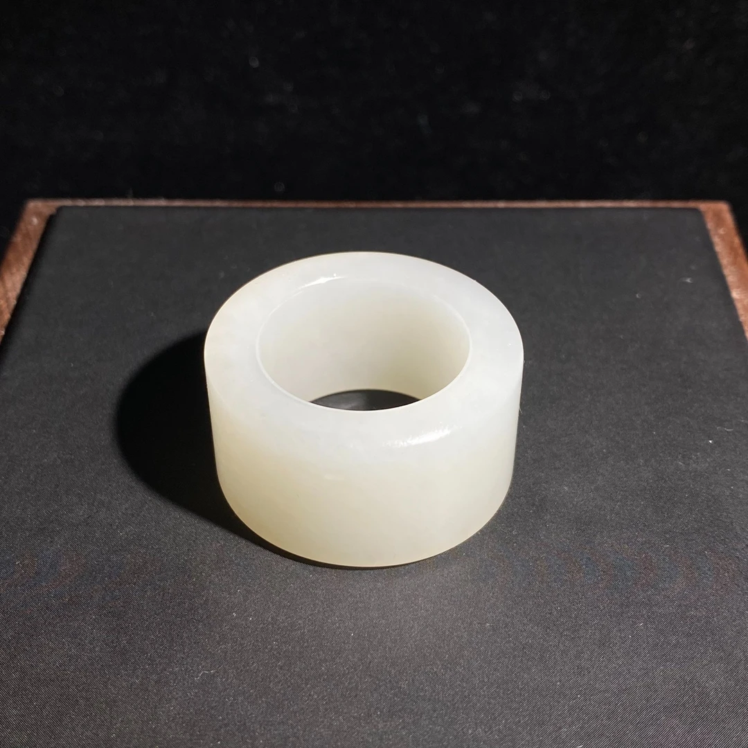 黑山白玉扳指内径20.9油润无包容