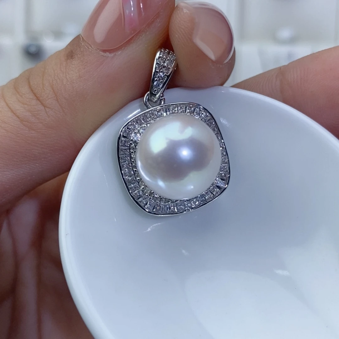 淡水珍珠吊坠(赠链)合金