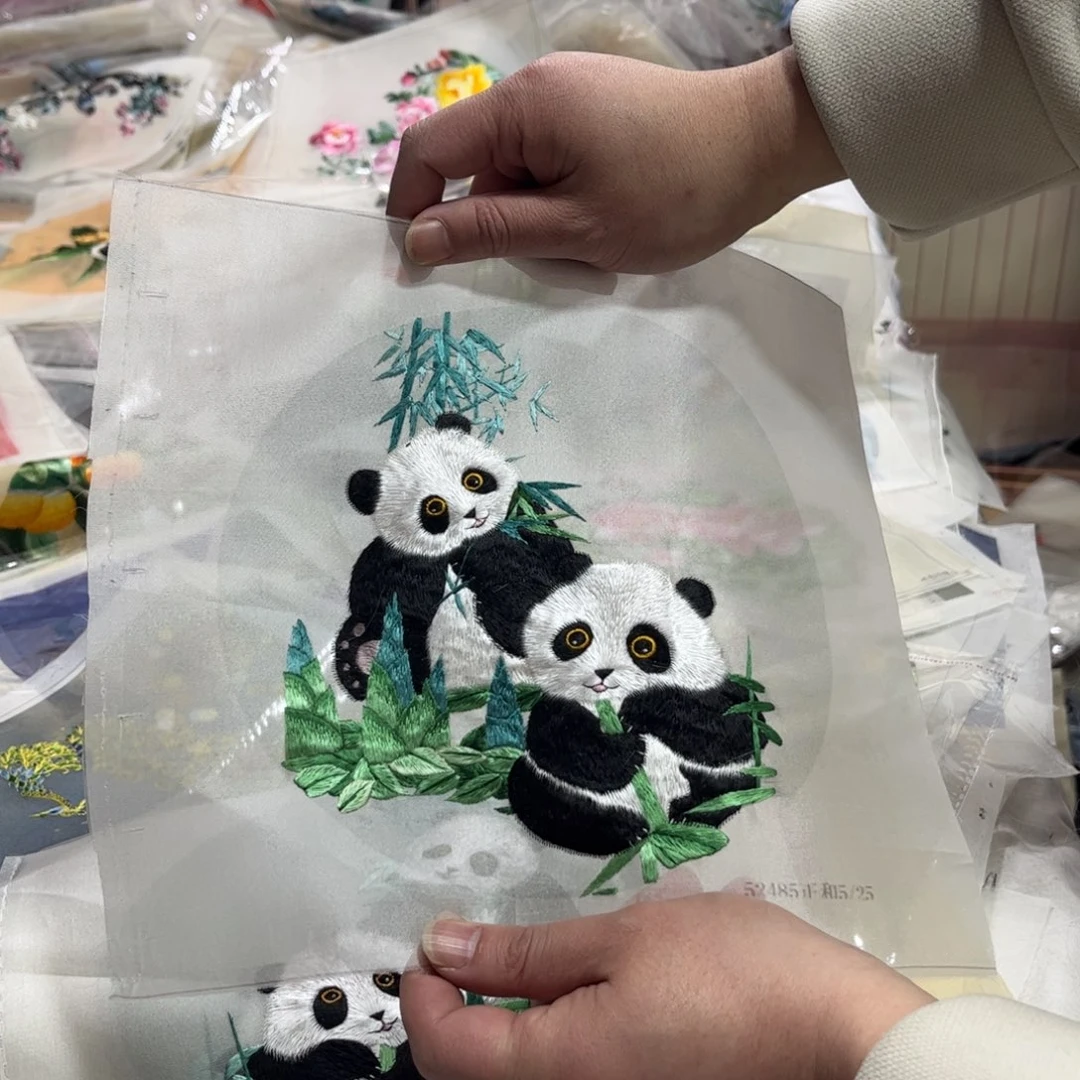 刺绣纯手工制作的一款