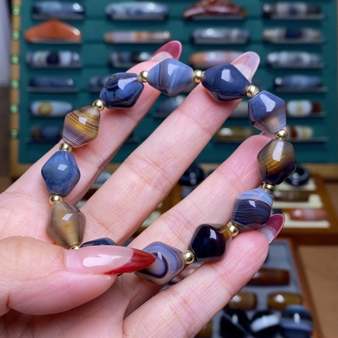 玛瑙/玉髓未镶嵌珠宝半成品