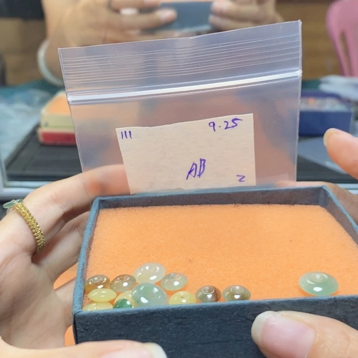 ****蛋定制翡翠未镶嵌不退
