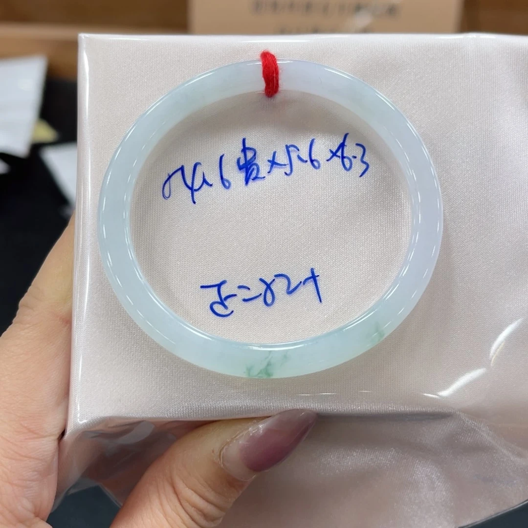 未镶嵌手镯翡翠小**我翡翠