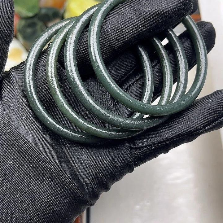 未镶嵌和田玉珠宝奇石