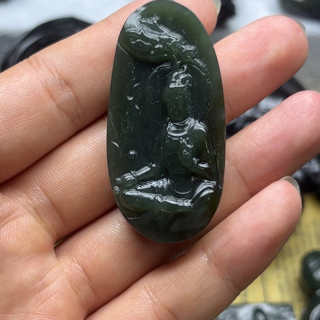 和田玉（糖玉）未镶嵌颈饰