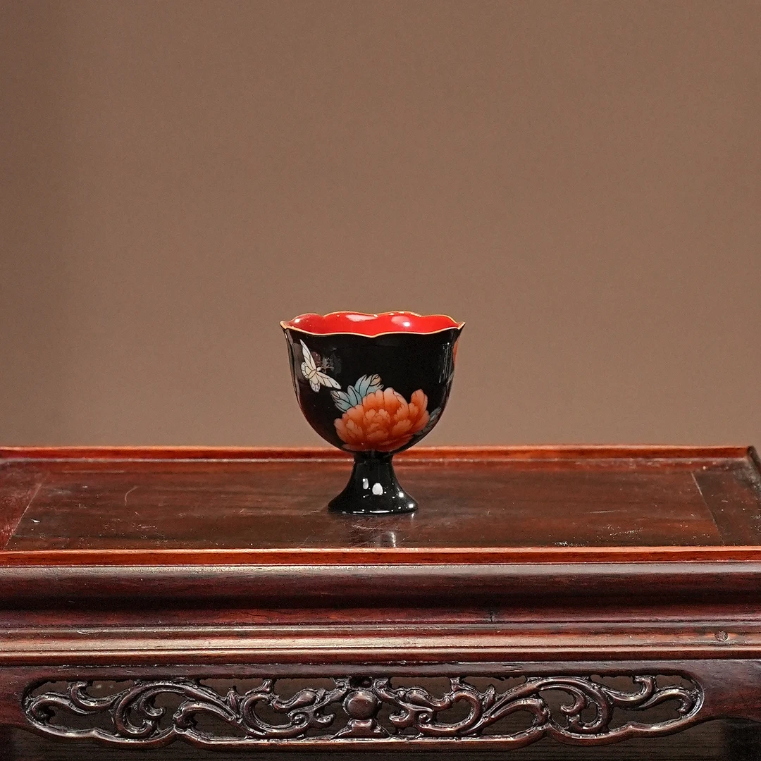 雅同集丨雅同集-黑地牡丹高脚海棠杯 45ML 景德镇陶瓷