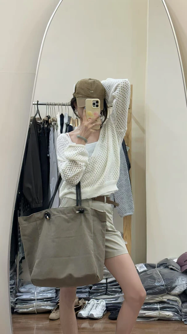 镂空款长袖毛针织衫衬衫