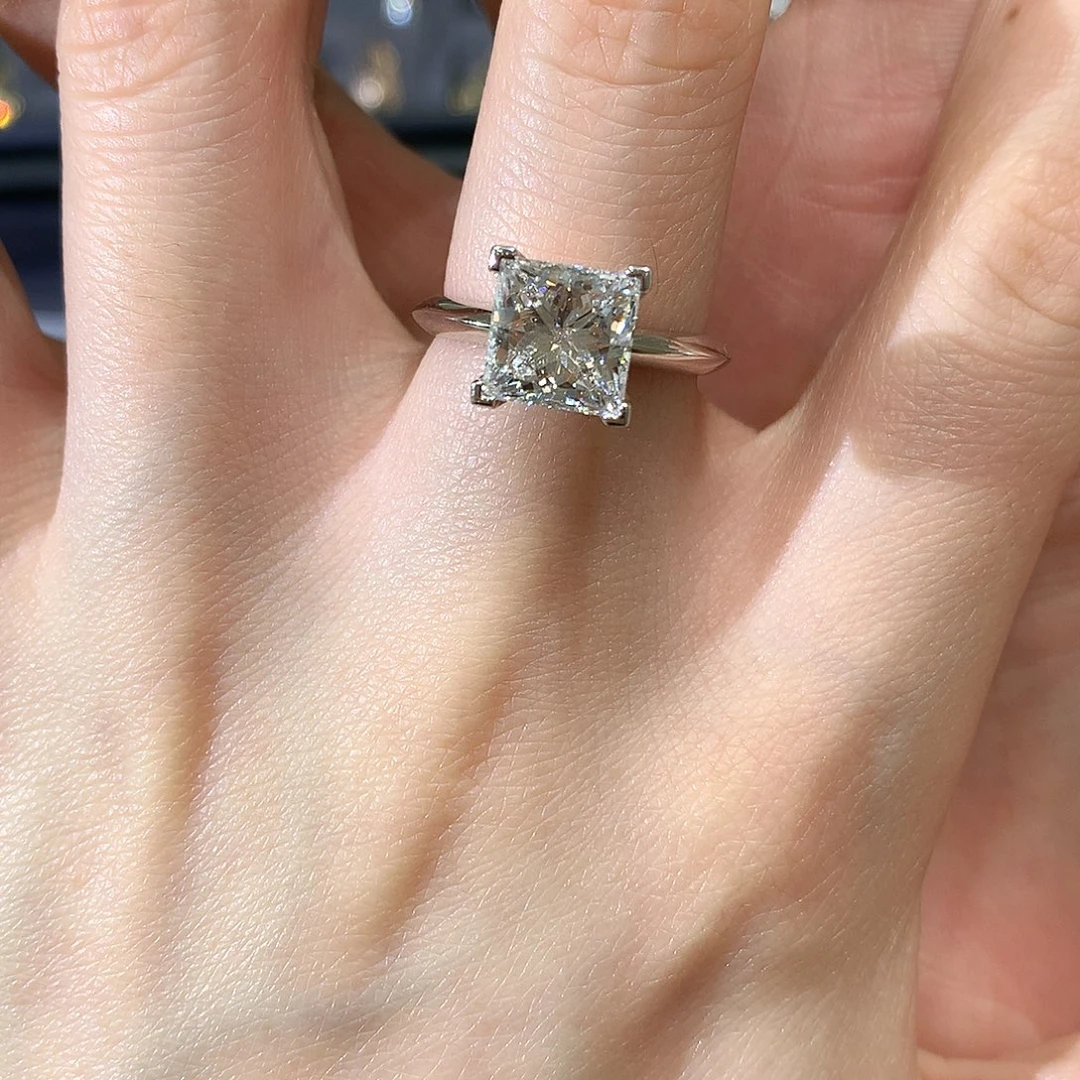 18K金镶嵌实验室培育钻石3.2公主方