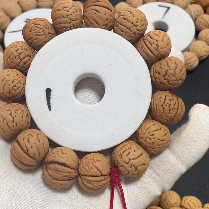 野王，野生桃核，一物一图