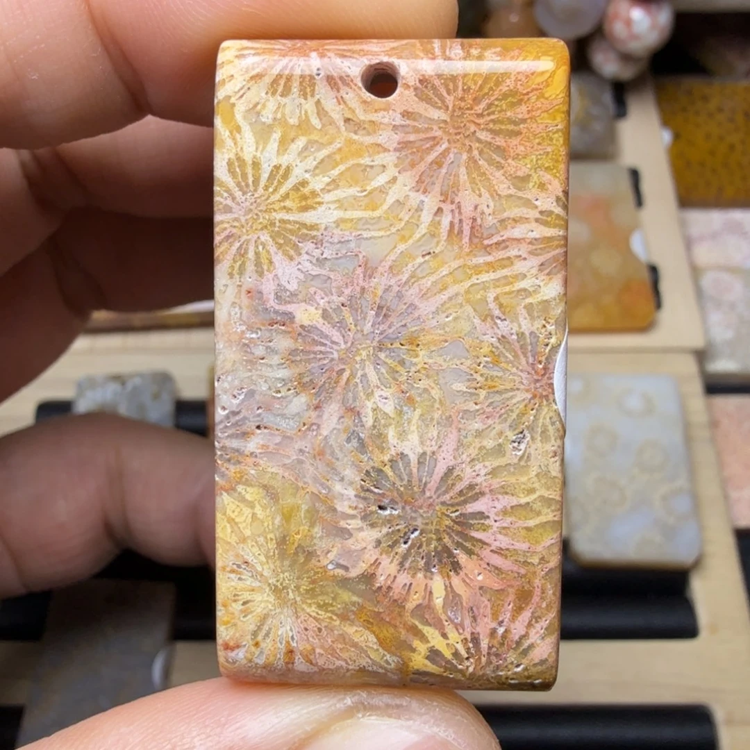 硅化玉未镶嵌纯天然色有机玉石保真色