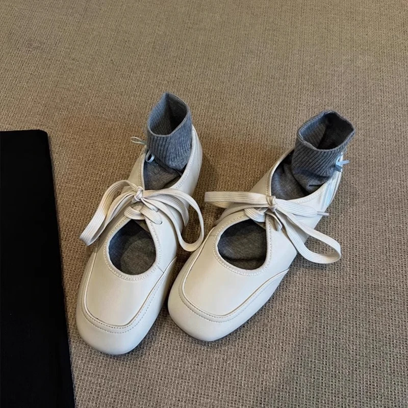 啄木鸟系带平底单鞋女2025春新款复古方头平底配裙子舒适玛丽珍鞋