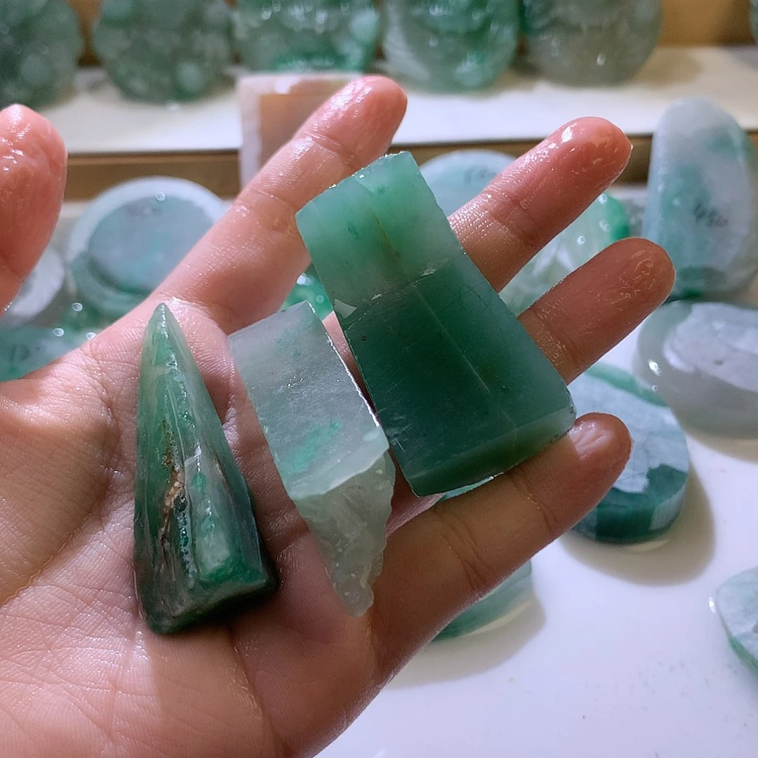 石英质玉未镶嵌珠宝半成品