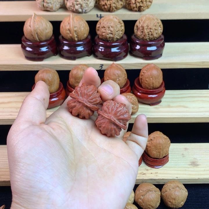 吊坠文玩核桃粗筋八棱