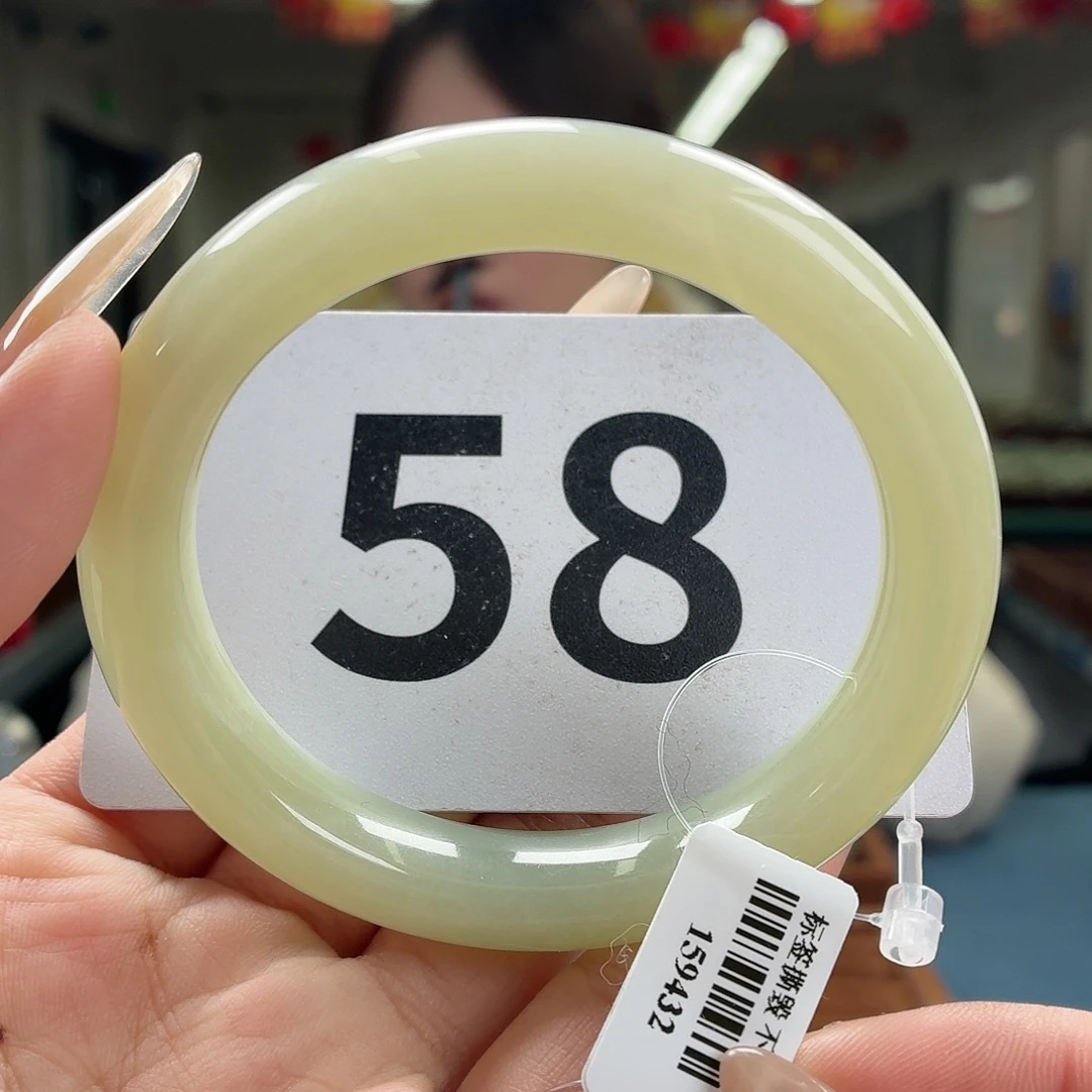 和田玉未镶嵌手镯结构