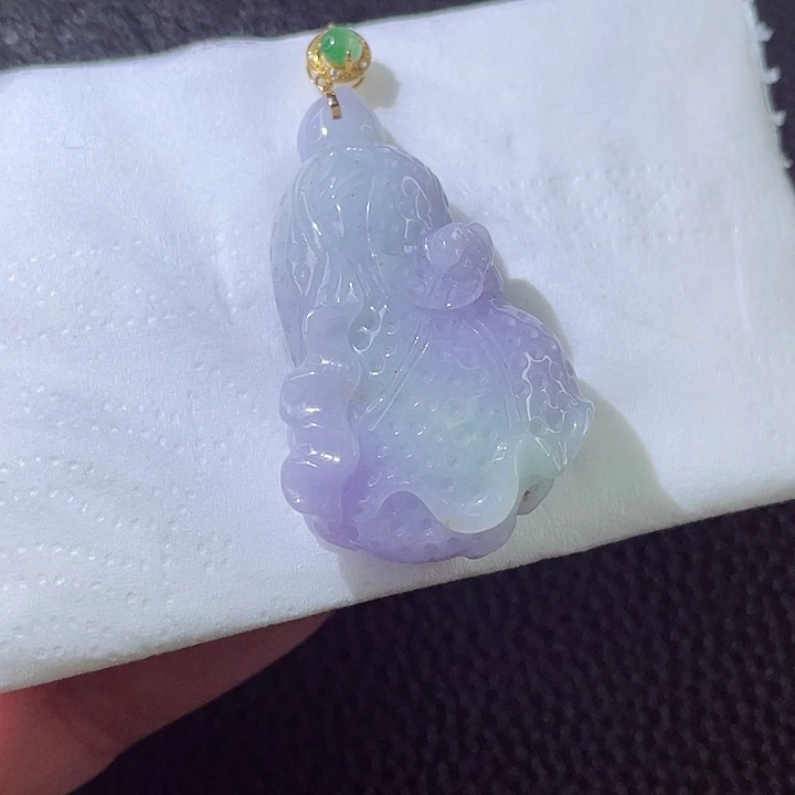 翡翠颈饰18K金镶嵌翡翠