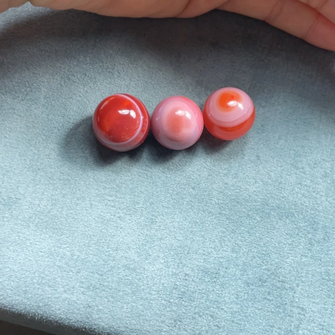 蔷***膀南红玛瑙未镶嵌珠子
