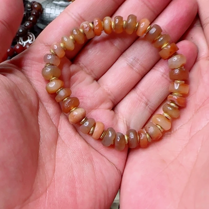 用***…玛瑙/玉髓未镶嵌颈饰