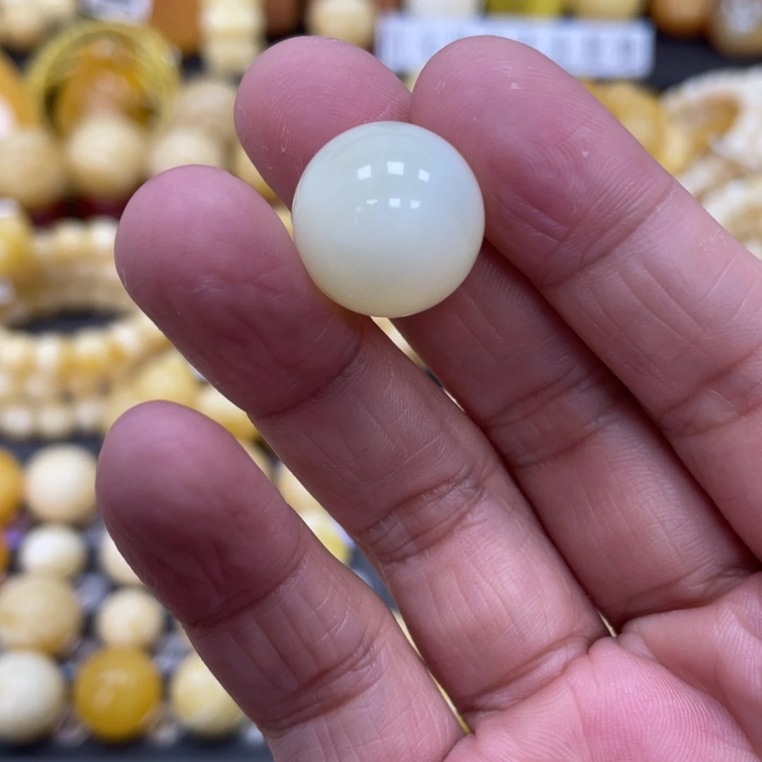 琥珀珠宝奇石未镶嵌16.7mm特色荧光