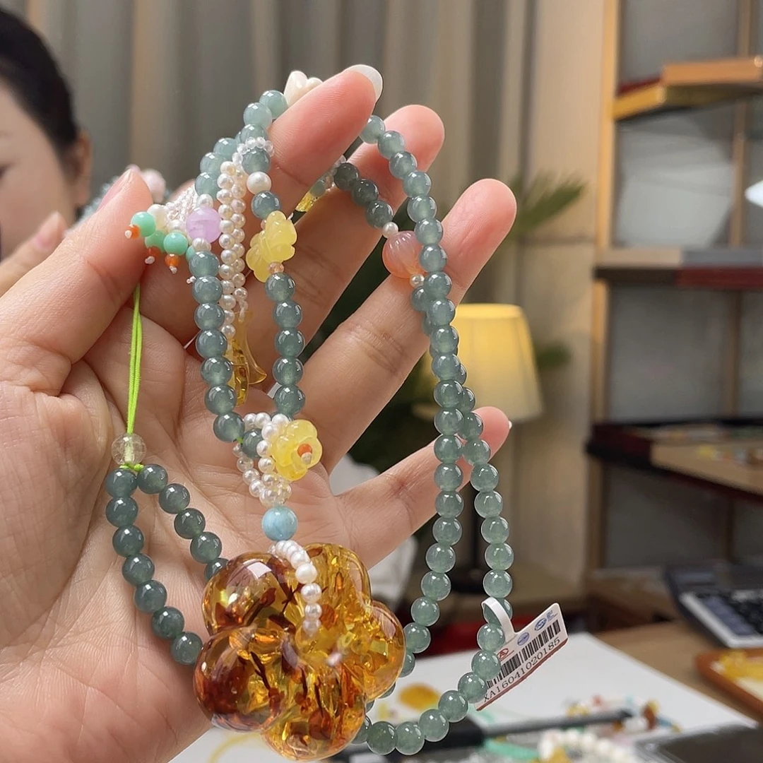 琥珀裸石未镶嵌琥珀吊坠