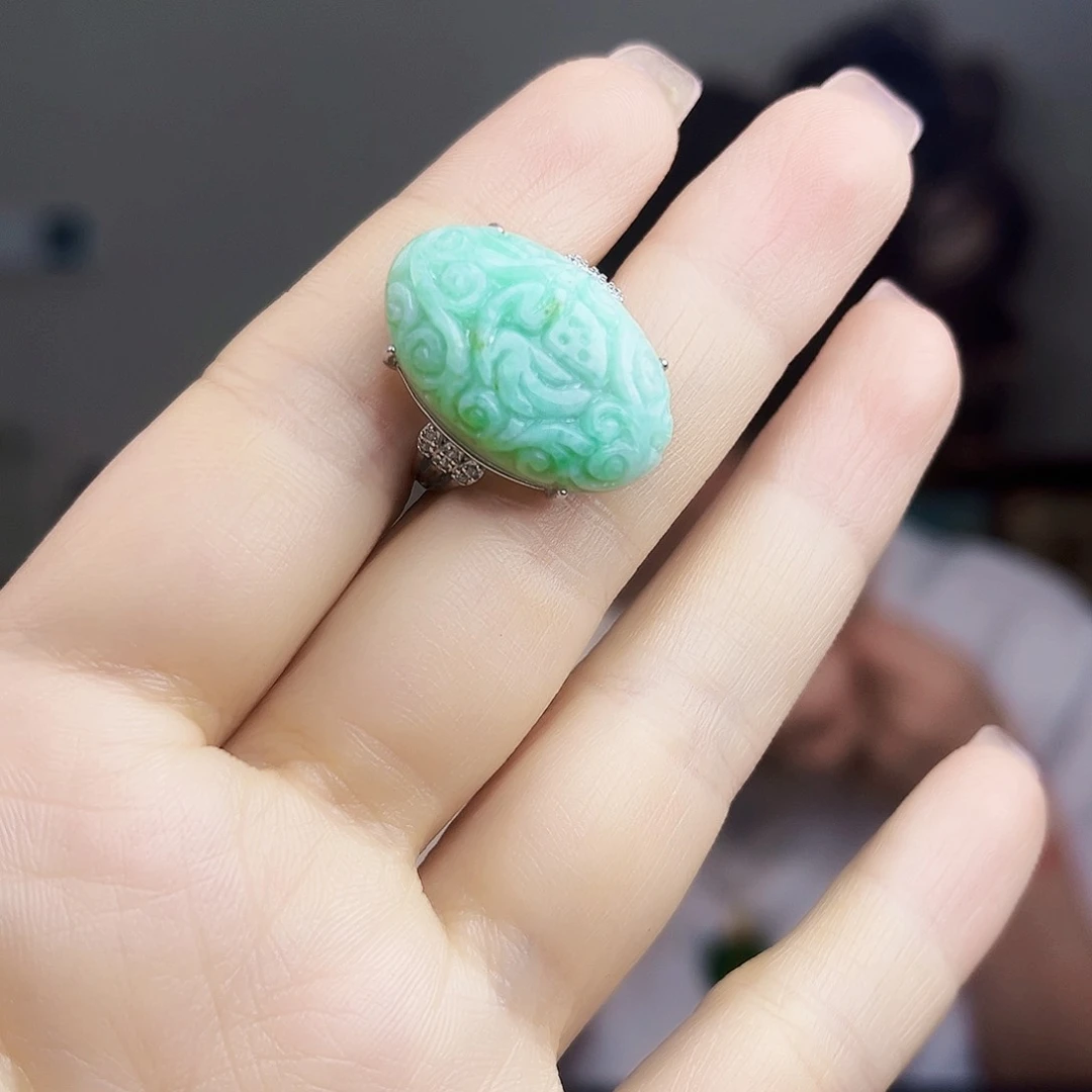 翡翠银S925镶嵌颈饰多样性