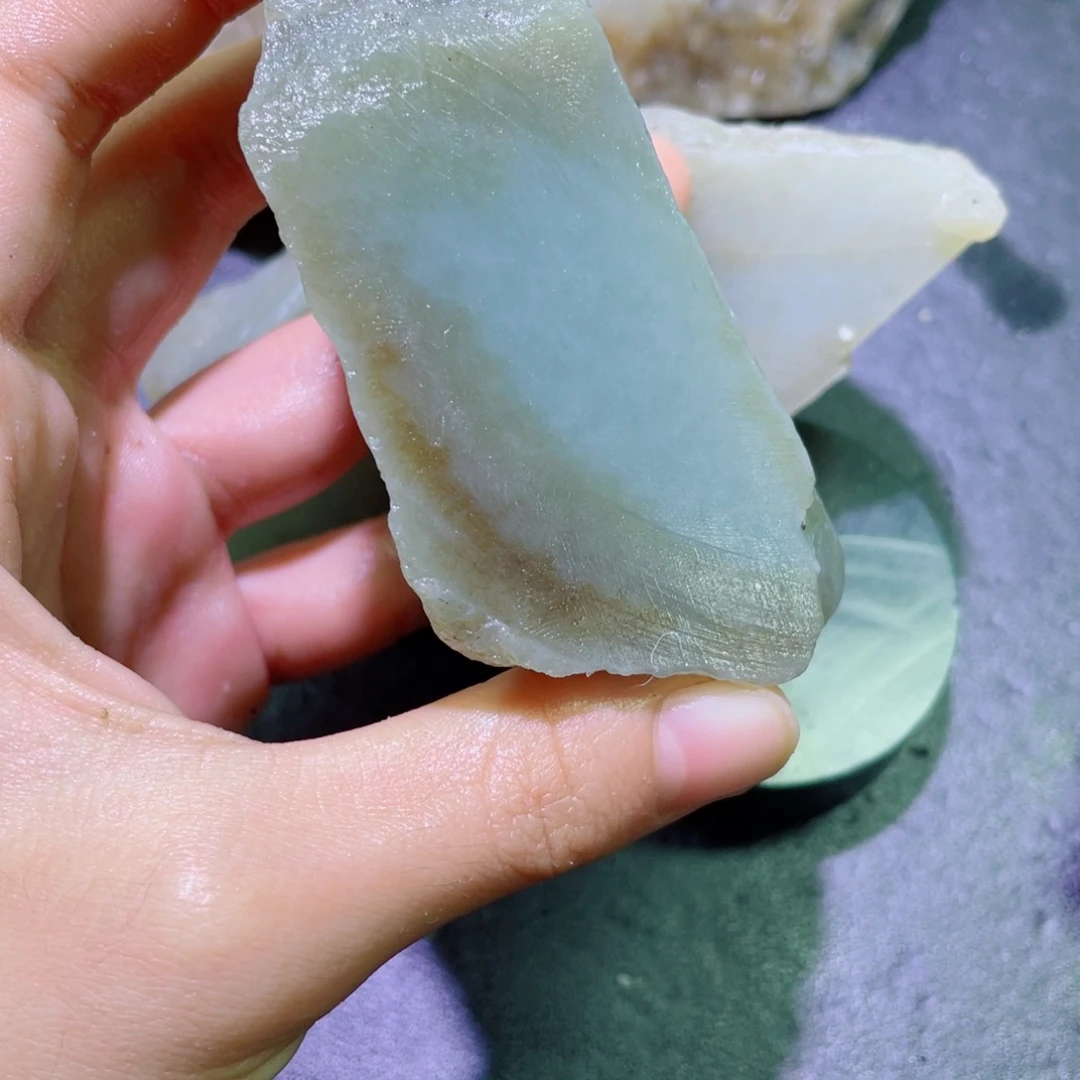 和田玉未镶嵌珠宝半成品