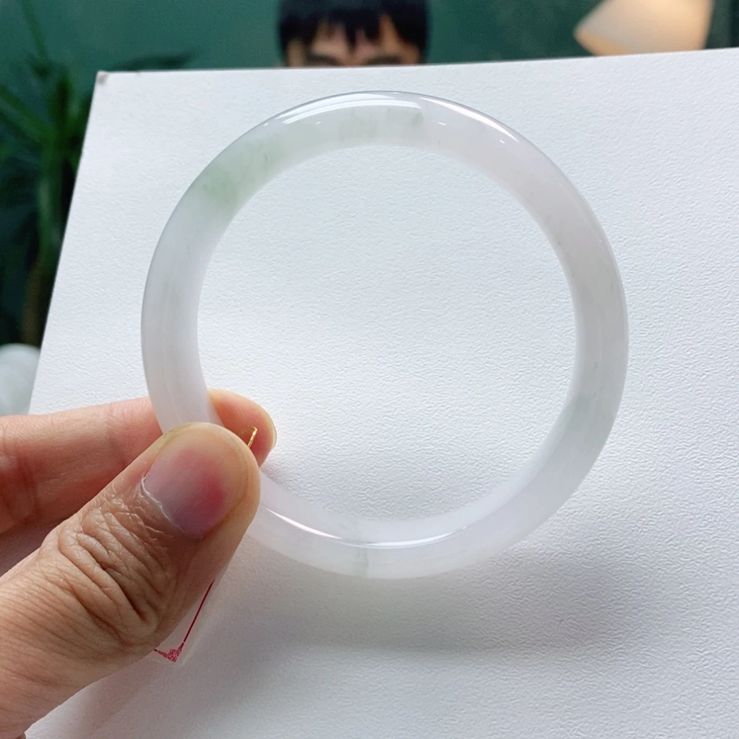 石英岩玉未镶嵌手镯