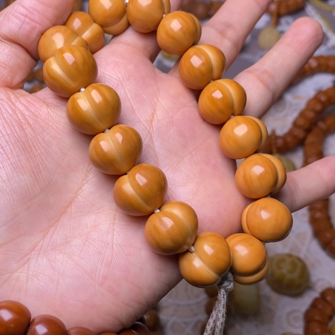 把件猴头核桃柯基屁桃高定