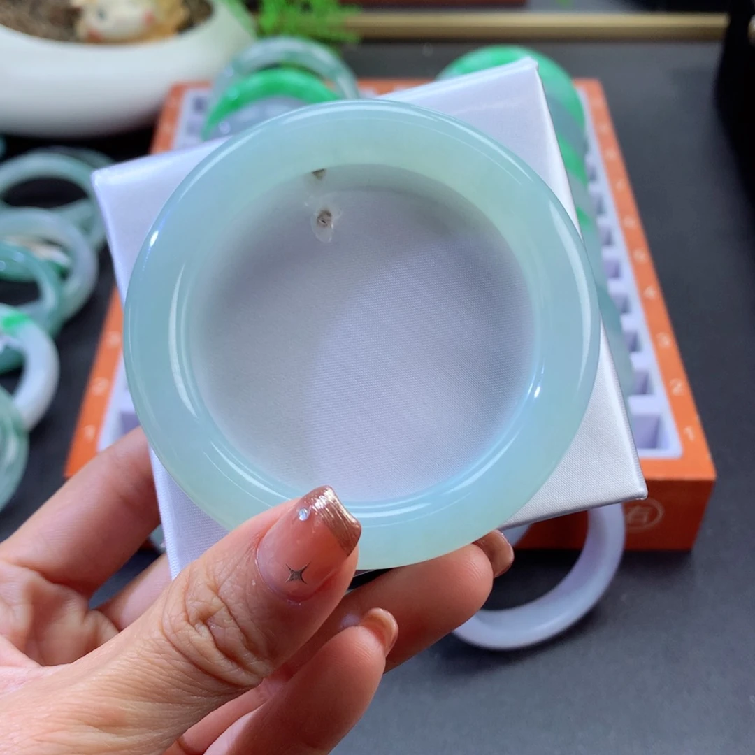 翡翠手镯未镶嵌64号