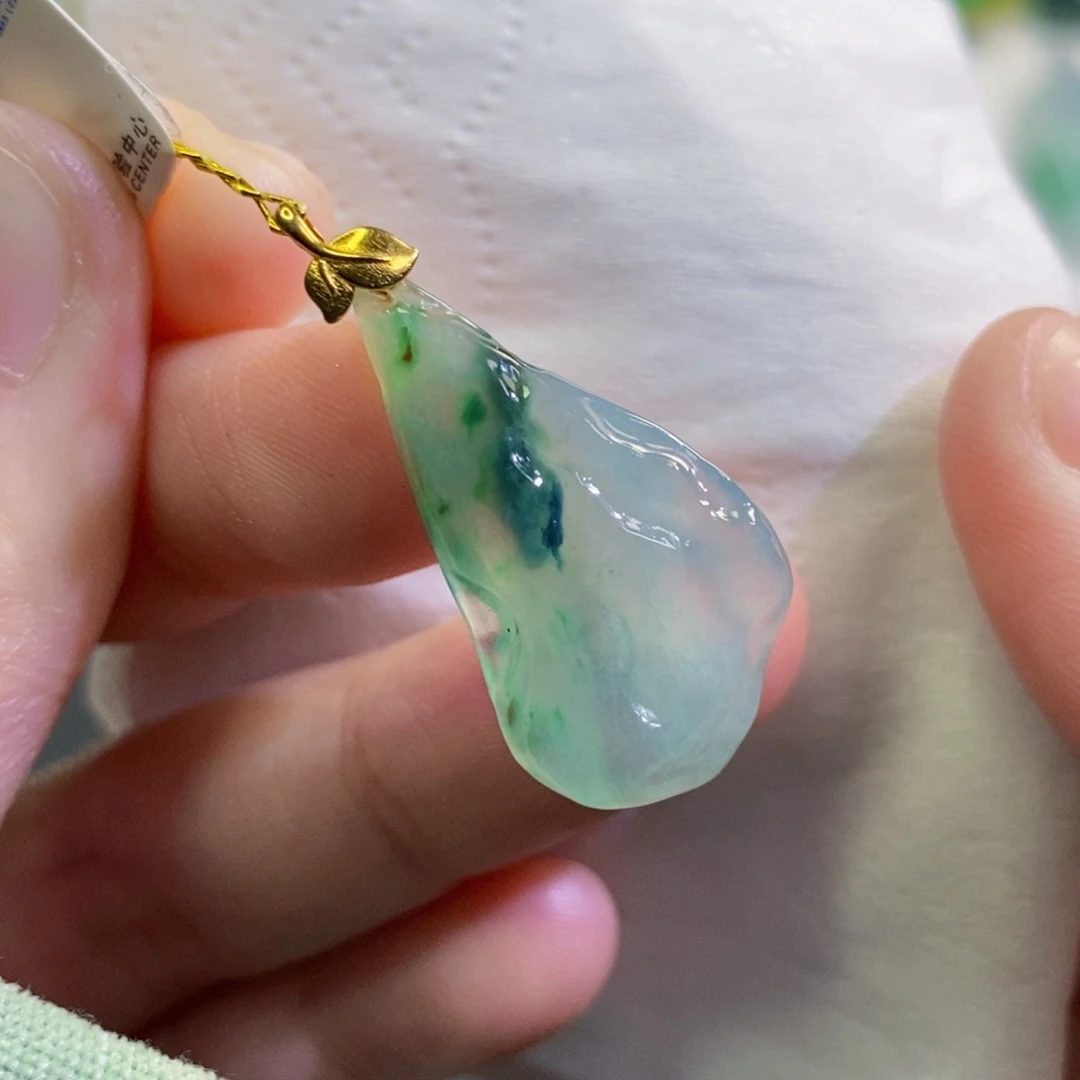 【闪购商品】翡翠吊坠(不含链)未镶嵌3996