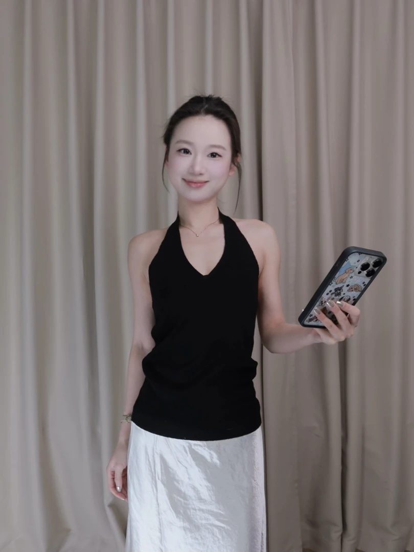 YANG「悬绒」私服系列 极简风格纯色挂脖背心（含33%羊毛）