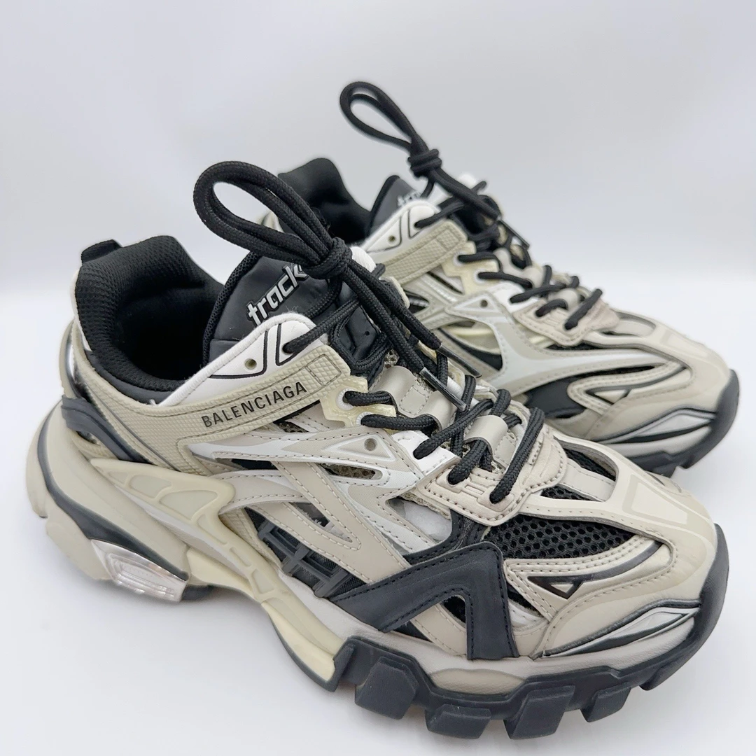 95新 Balenciaga/巴黎世家 36码/灰黑镂空track老爹鞋/01631