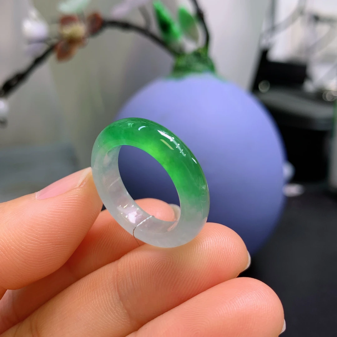 18圈口缅甸天然翡翠A货冰绿半山水戒指398#