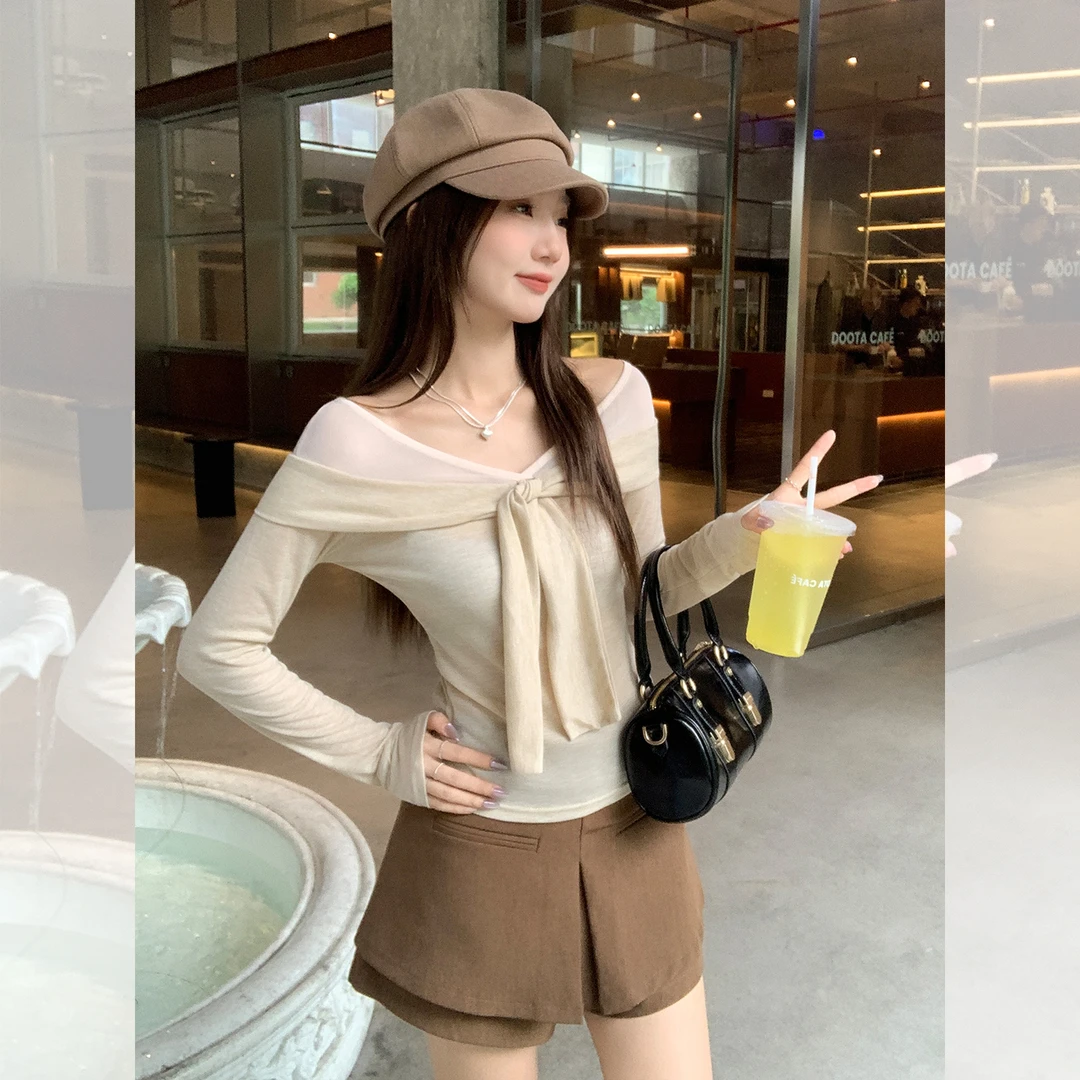 时尚气质纯欲一字领网纱拼接长袖T恤女2025秋日新假两件修身上衣