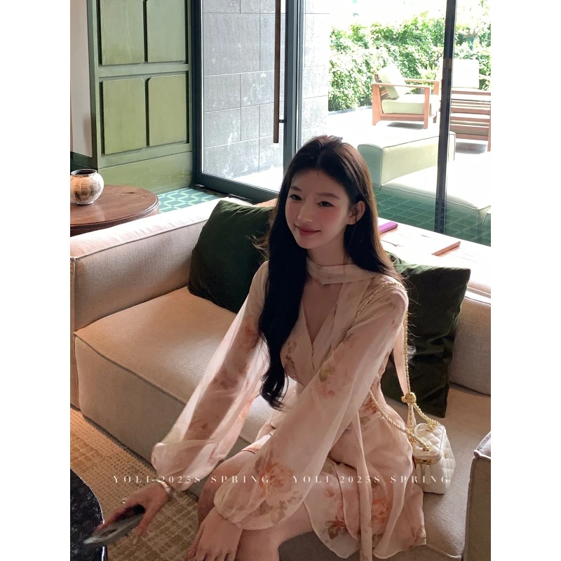 "晚秋花房"法式碎花v领长袖连衣裙女夏温柔风收腰短裙