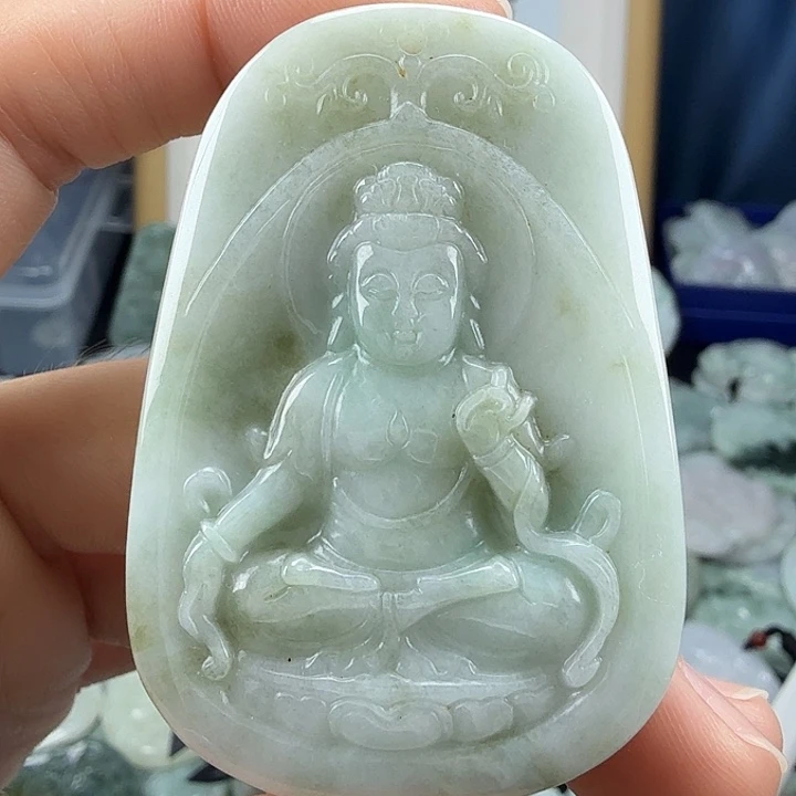 翡翠未镶嵌颈饰翡翠