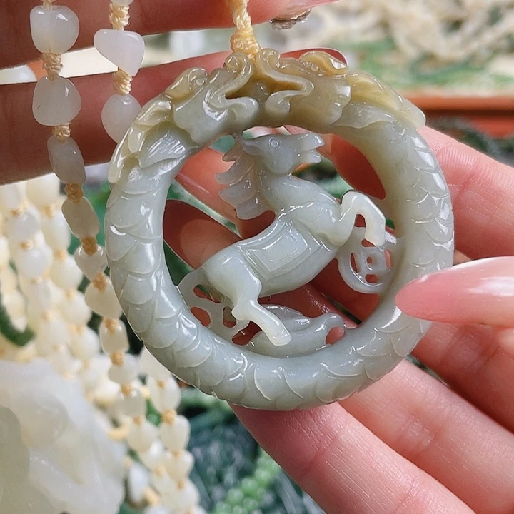 未镶嵌和田玉挂件