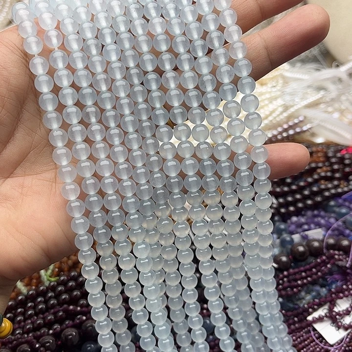 玛瑙/玉髓未镶嵌珠宝半成品一条6nm左右海蓝宝浅色