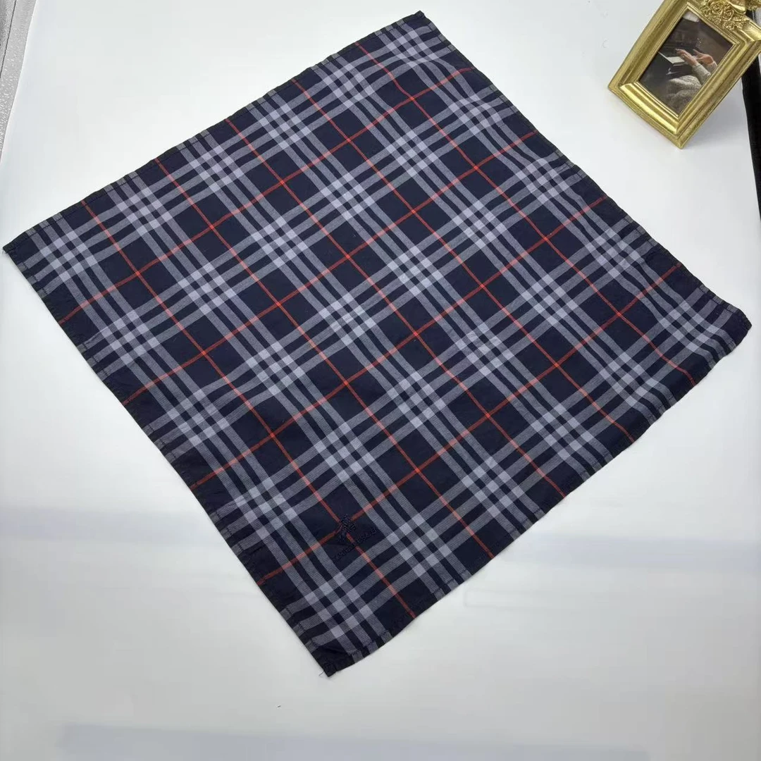 95新 BURBERRY/博柏利 海囤/巴宝莉/丝巾/yy10369