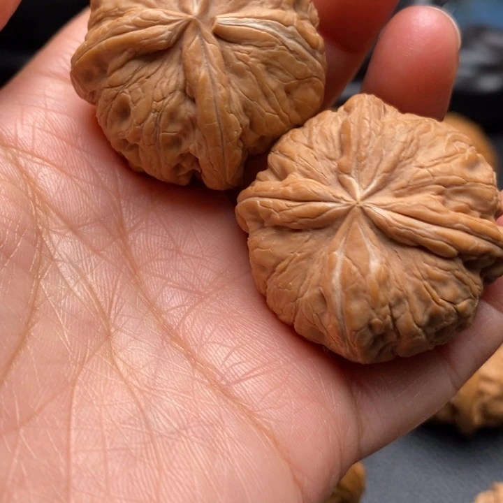 文玩核桃吊坠4*4X战jing