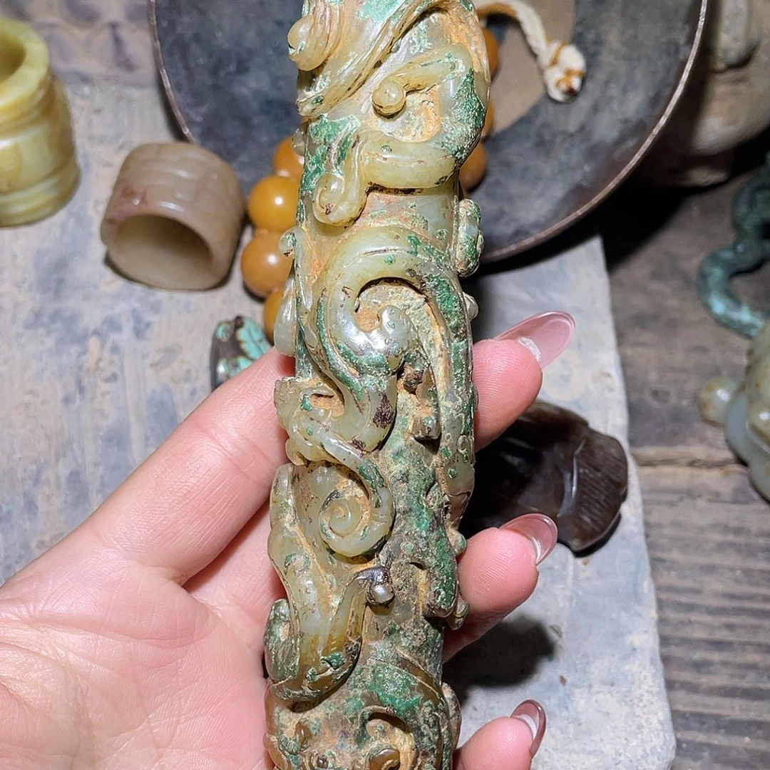 云***上瓷片精美的玉玉玉